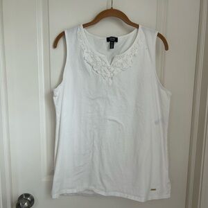 Jones New York White V-Neck Sleeveless Top